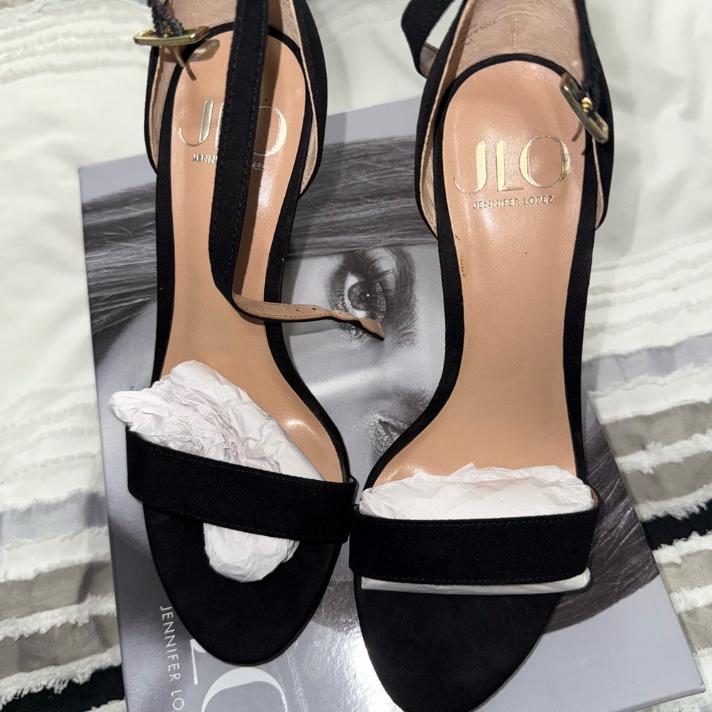 Jennifer Lopez heels - Picture 4 of 5